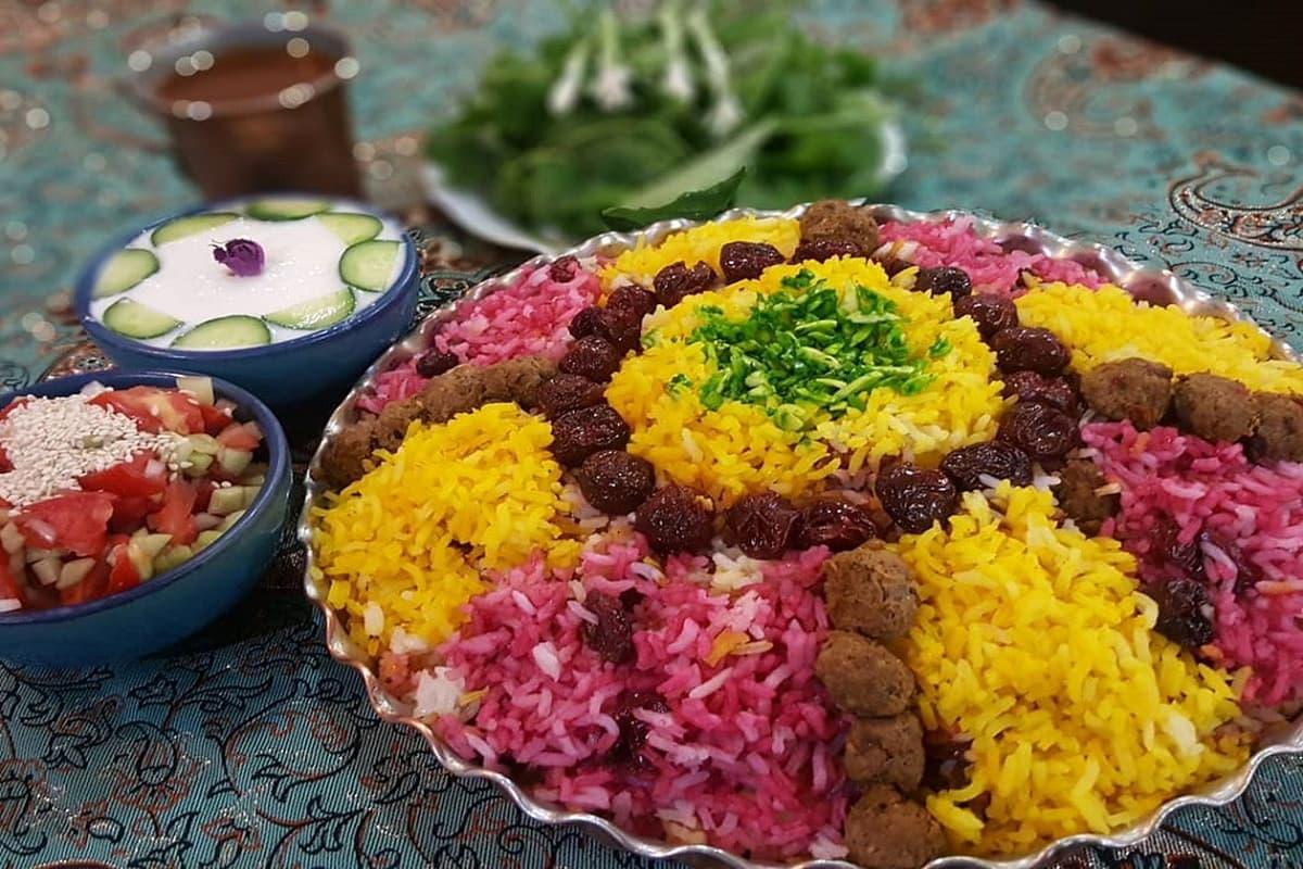 طرز تهیه آلبالو پلو با گوشت چرخ کرده