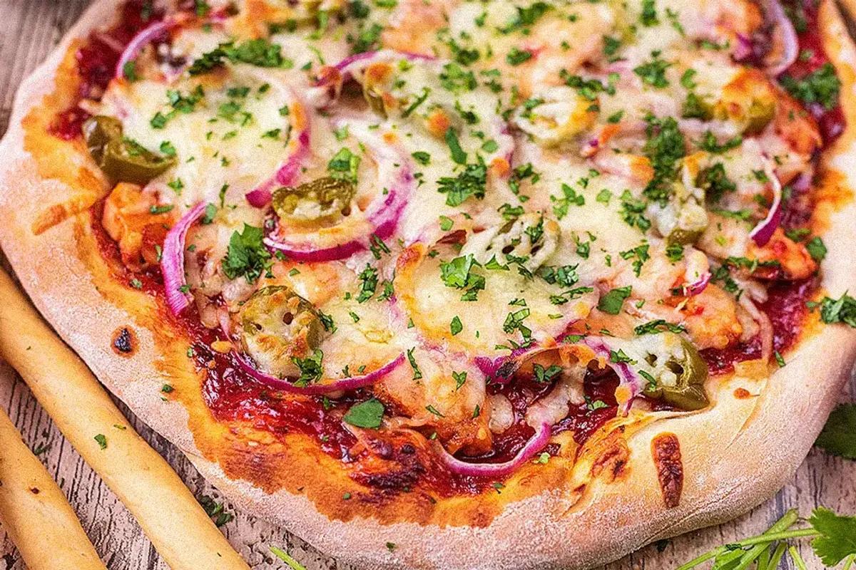 پیتزا بخور، چاق نشو! | ۵ دستور پخت پیتزای کم‌کالری برای شکموهای رژیمی