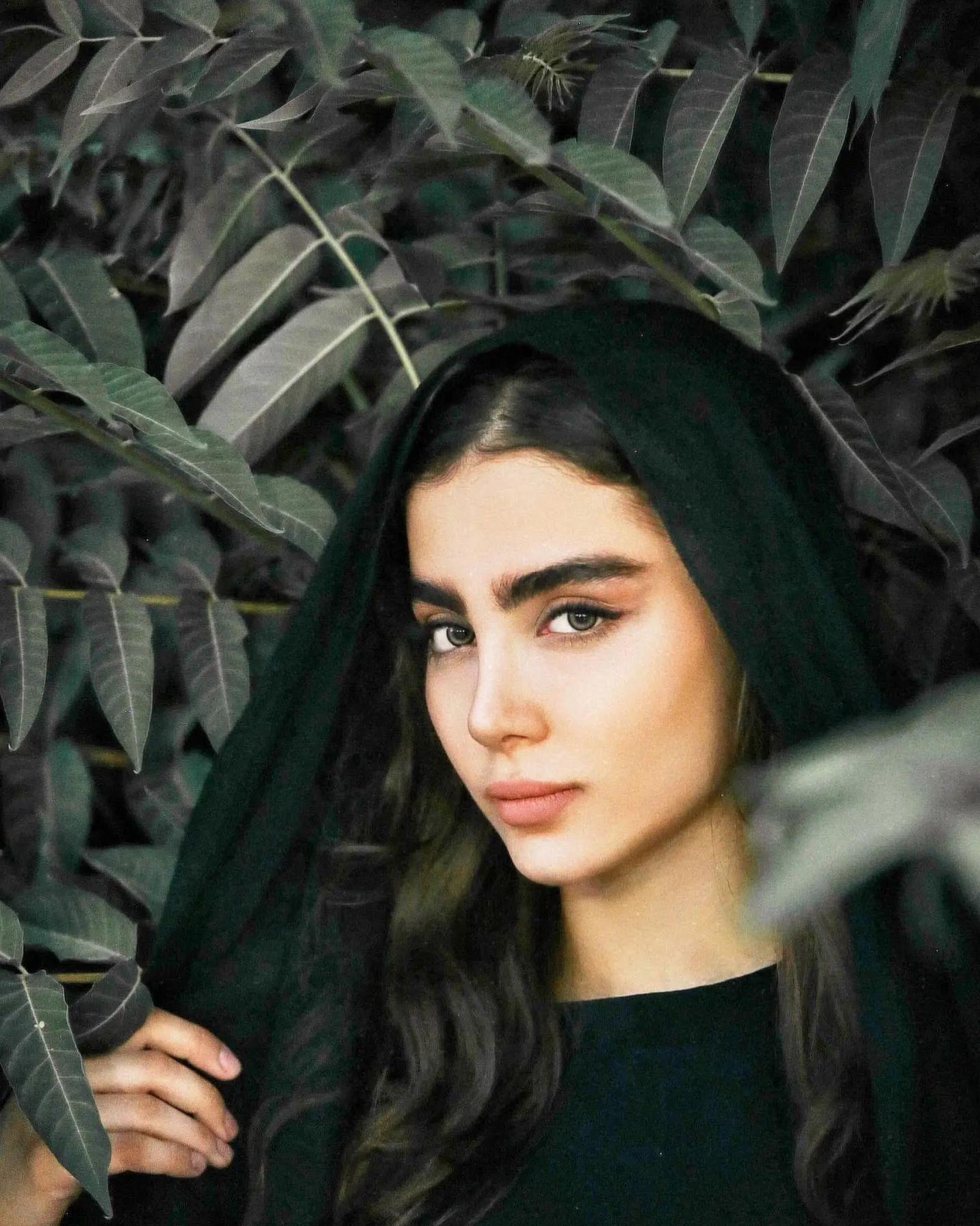 تذکر جدی سنا حسینی به خواهرش سونیا