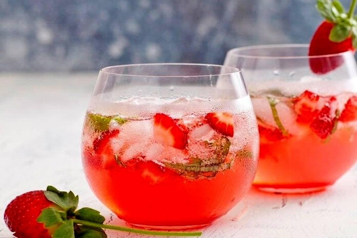 شربت توت فرنگی؛ نوشیدنی خنک و خوشمزه تابستانی