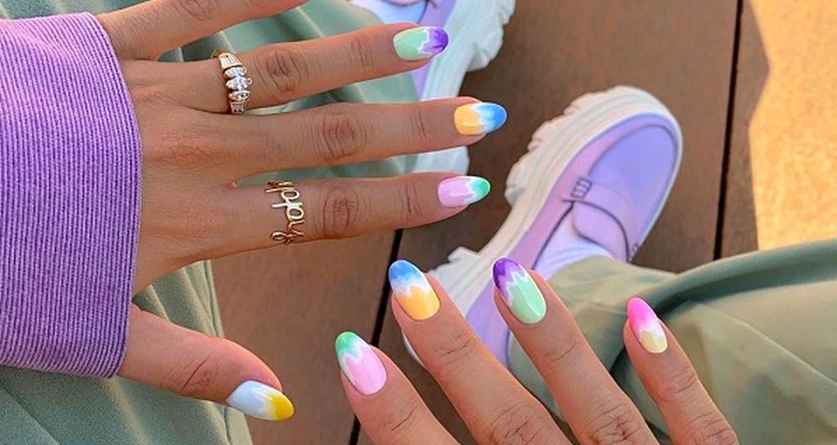 عوارض کاشت ناخن | با این مواد غذایی عوارض  کاشت ناخن را کاهش دهید