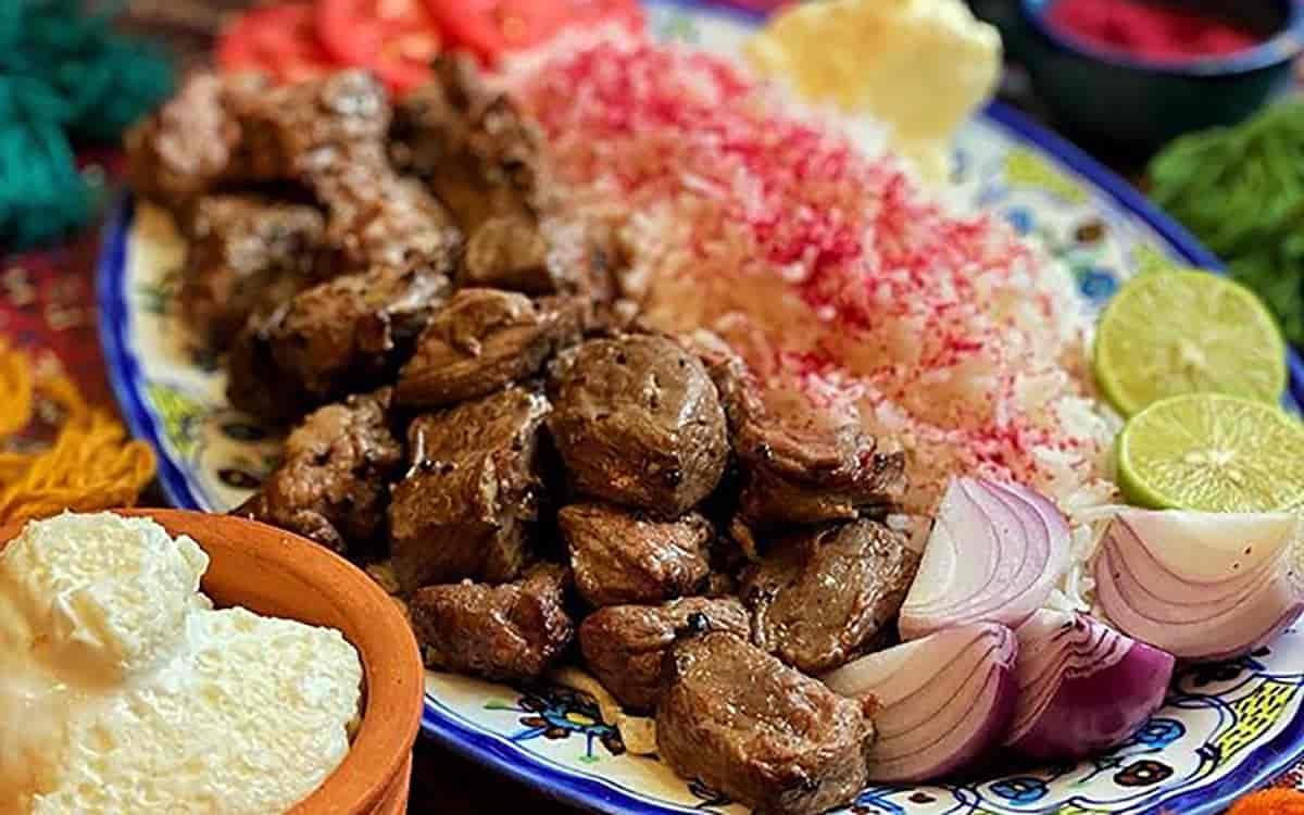 طرز تهیه کباب قشقایی | دستور پخت کباب قشقایی؛ یک تجربه لذیذ از غذاهای ایرانی