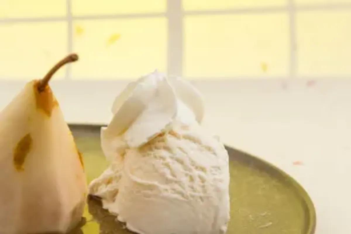 روش تهیه بستنی گلابی خوشمزه و مغذی