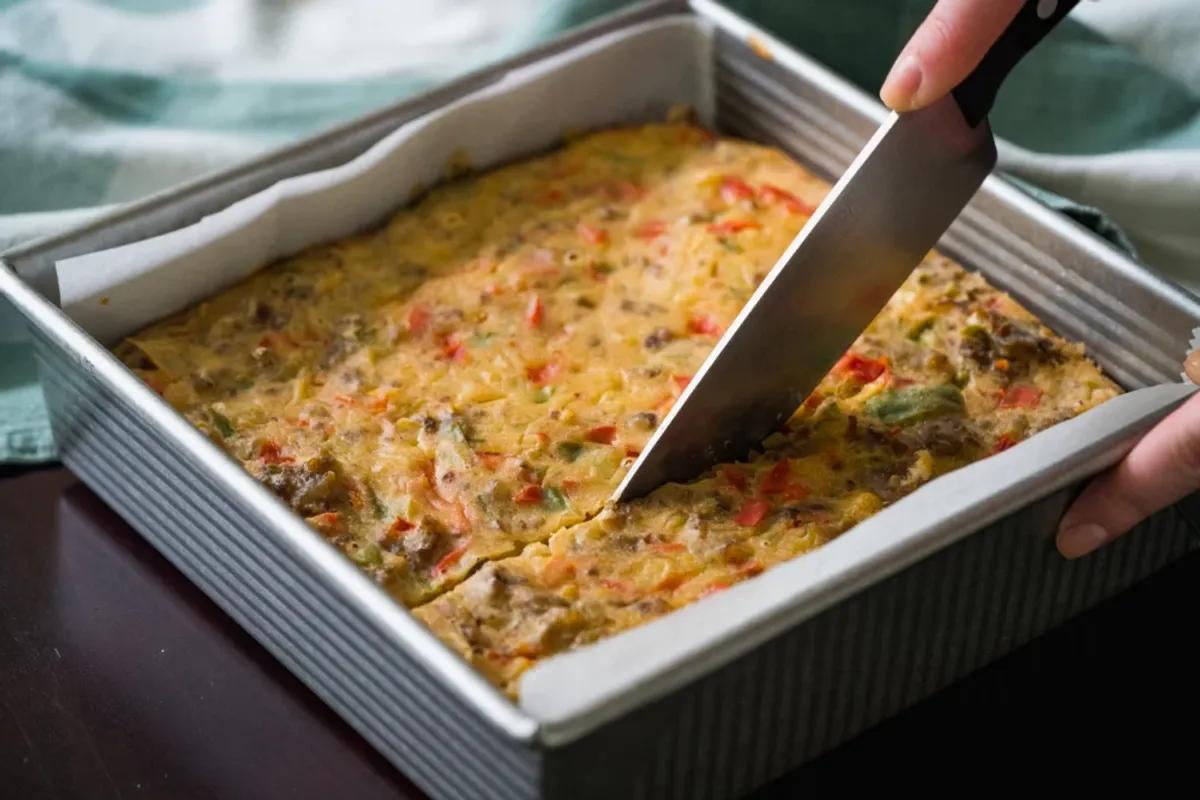 طرز تهیه کیک سوسیس با سیب زمینی برای میان وعده یا ناهار