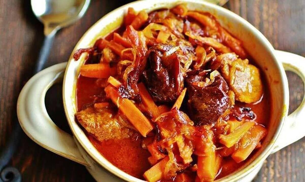 طرز تهیه خورشت قیمه آلو به سبک اصیل اصفهانی