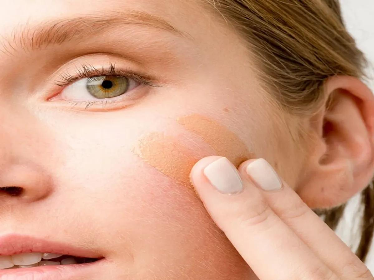 با زدن ضدآفتاب چروک های پوستی را از بین ببر