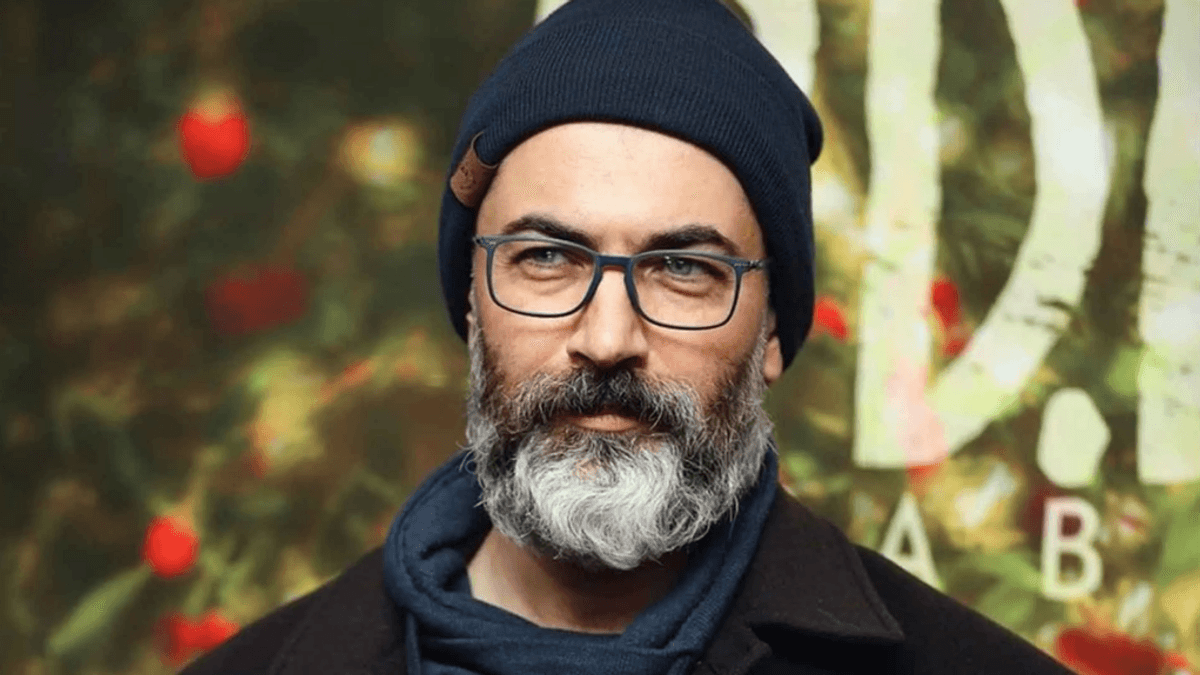 در رقابت خوش‌پوش‌ترین بازیگر مرد سال، پارسا پیروزفر یا بهرام رادان؟ +عکس