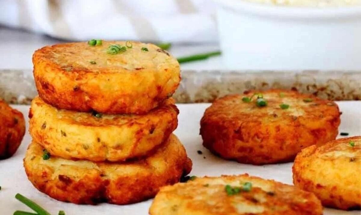 طرز تهیه کوکوی برنج در کمترین زمان | بعد از این دیگه برنج مونده رو دور نریزید!