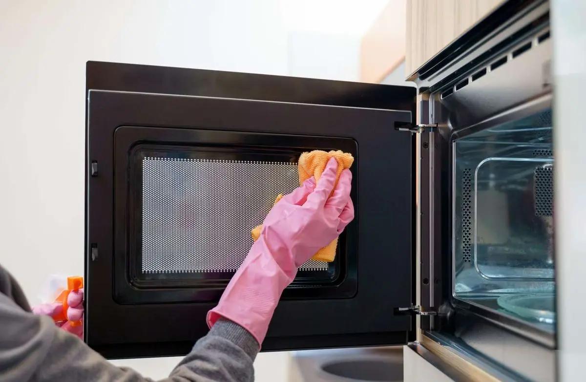 ترفند خانه داری | چجوری ماکروفرمون رو برق بندازیم