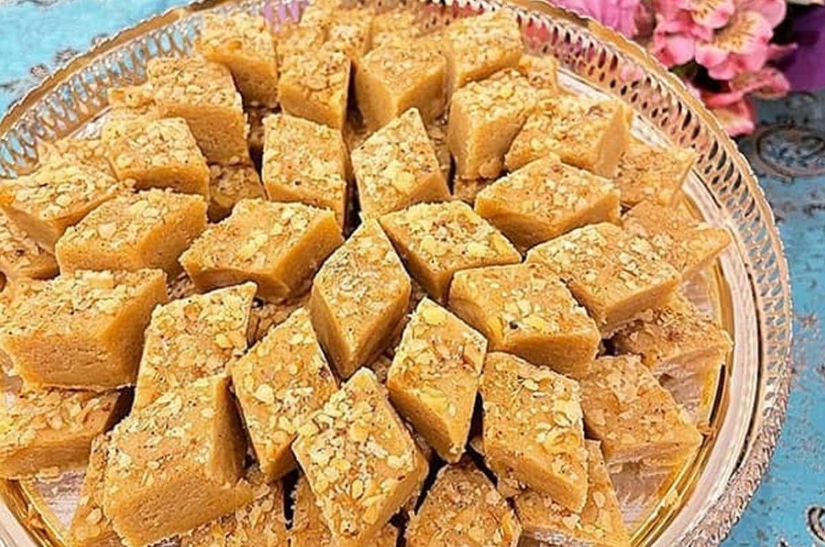 طرز تهیه شیرینی حلوایی بدون فر برای افطار