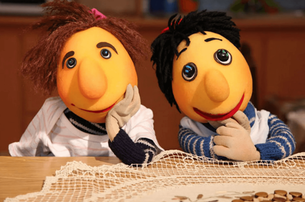 شخصیت های عروسکی معروف جناب خان، کلاه قرمزی و ... اگر آدم بودند، چه شکلی می شدند؟ + عکس