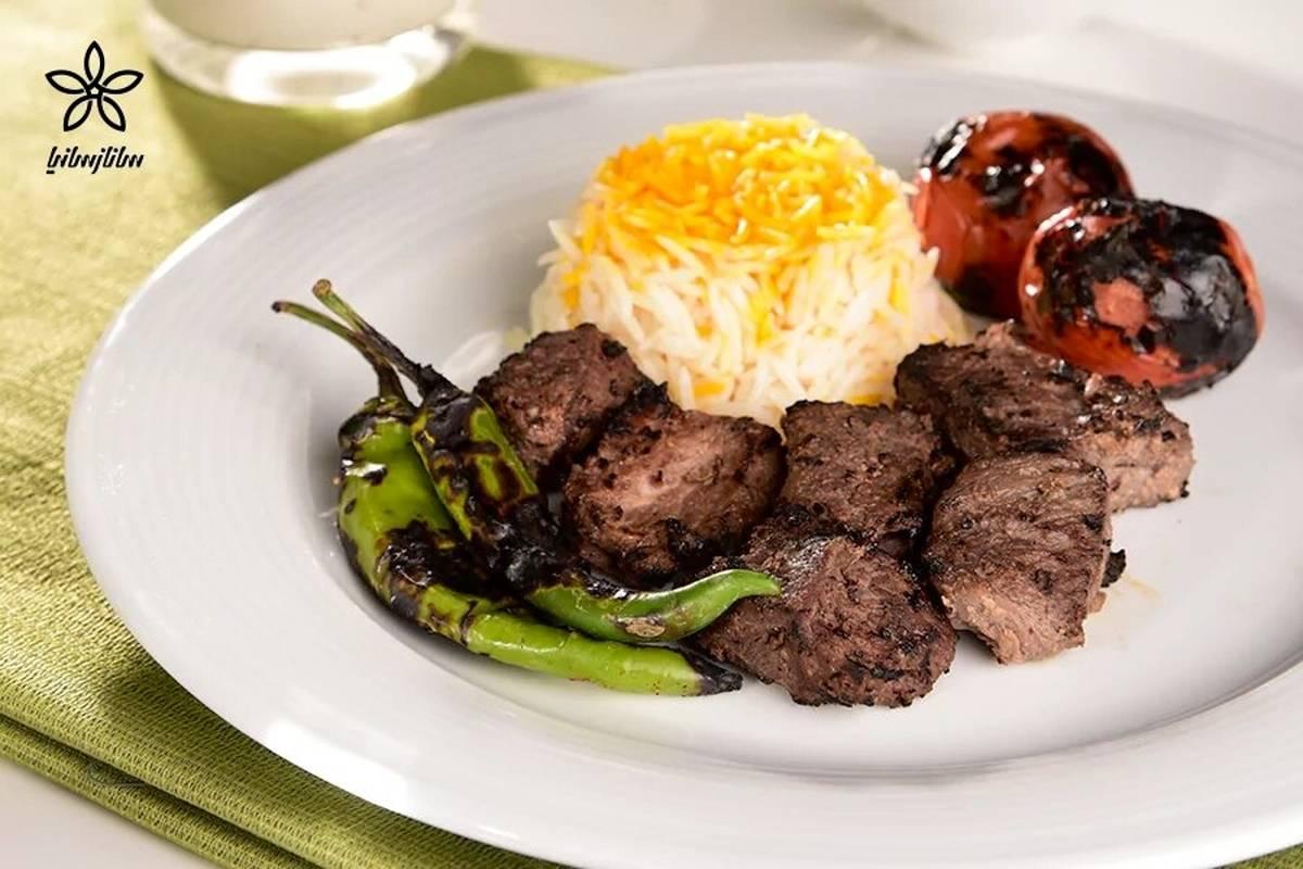 طرز تهیه کباب ترش گیلانی ؛ اسرار خوش طعم شدن گوشت آن