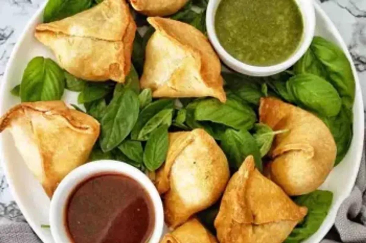 سمبوسه‌ای که بچه‌ها عاشقش می‌شن؛ دستور پخت فست‌فودی با نان پیتا