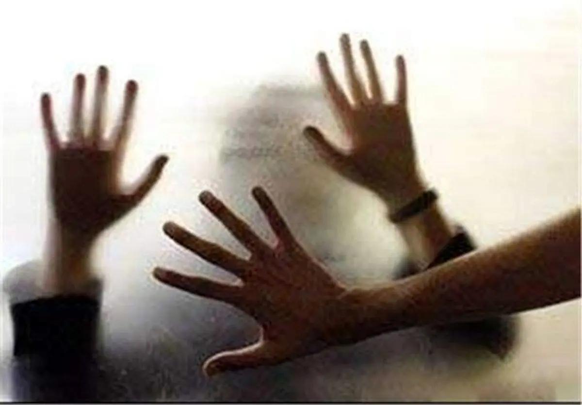 حادثه‌ تلخ برای دختر دانشجو؛ ورود بدون اجازه مرد همسایه