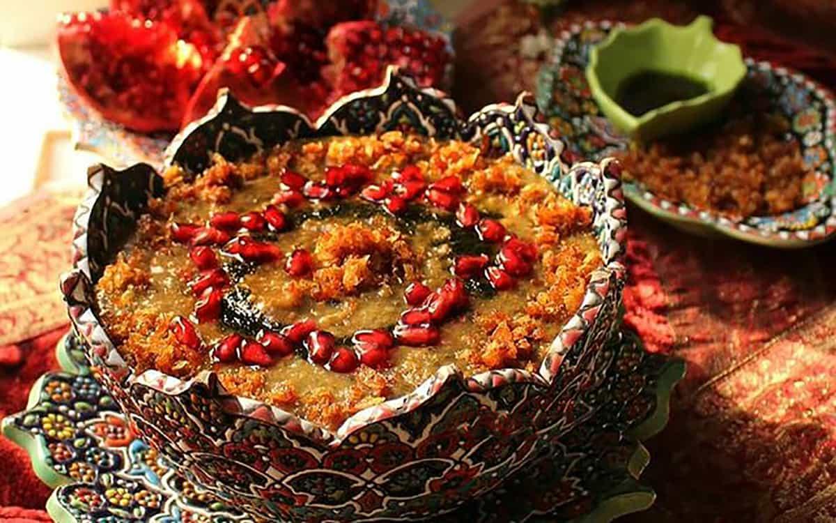 طرز تهیه آش انار شیرازی؛ بهترین گزینه برای شب یلدا