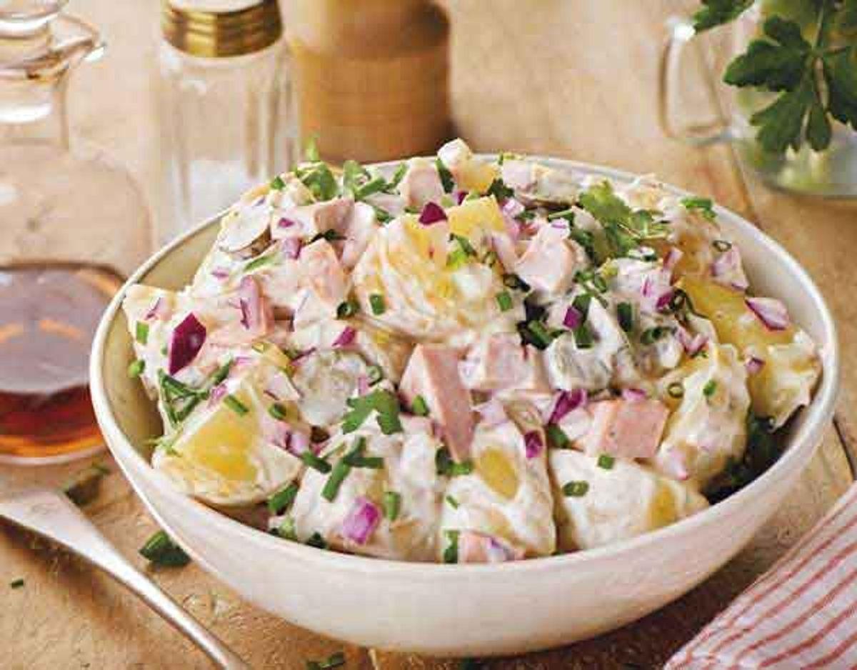 طرز تهیه سالاد کارتوفل | سالاد خوشمزه با ترکیب سیب زمینی پخته، سس مایونز و سبزیجات