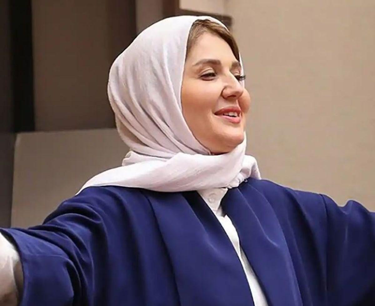 گلوریا هاردی و خریدی متفاوت در یزد تاریخی