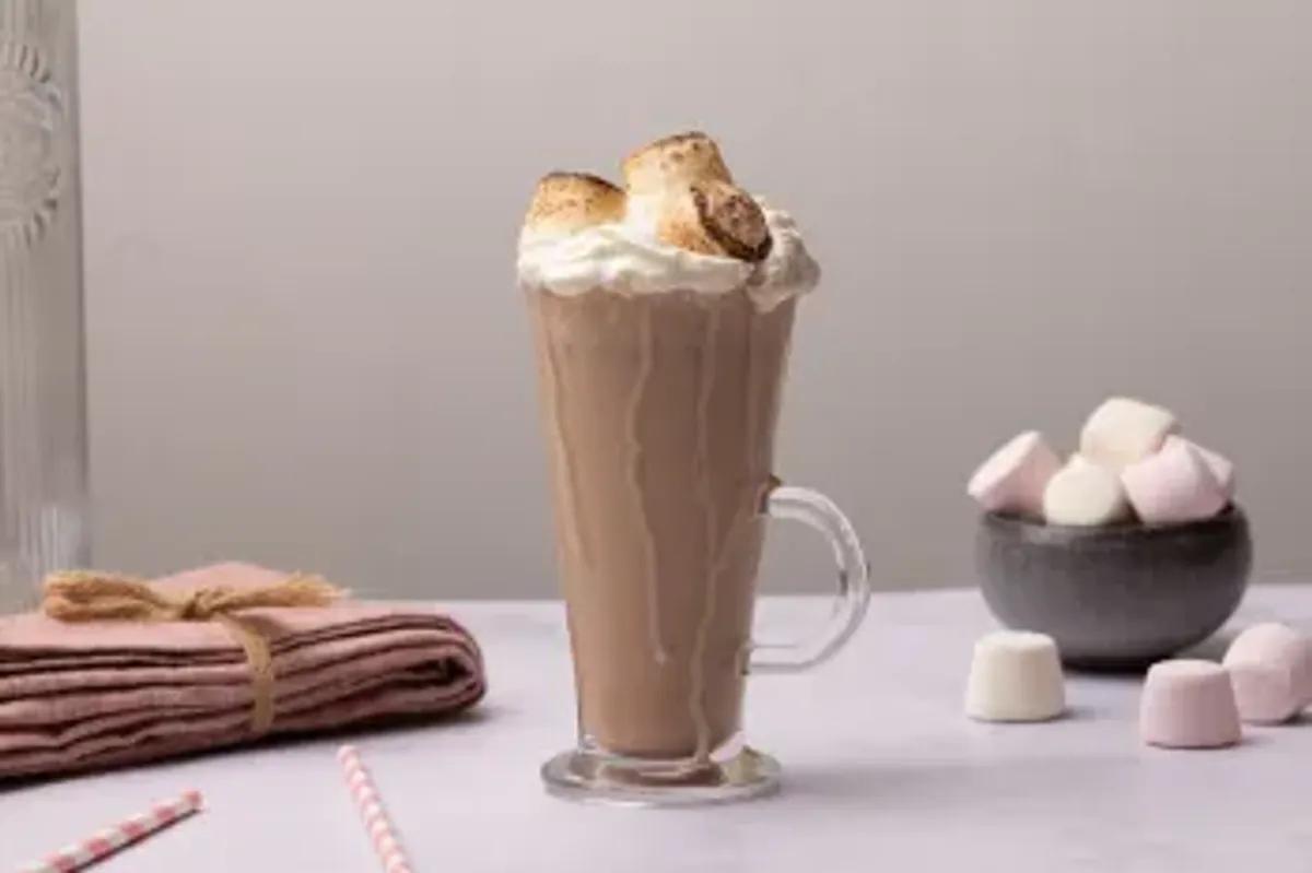 طرز تهیه میلک شیک مارشمالو، دسر شیرین و جذاب