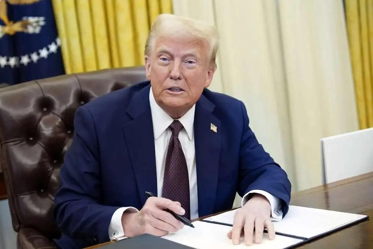 ترامپ ورود اتباع ۱۲ کشور را به آمریکا ممنوع کرد