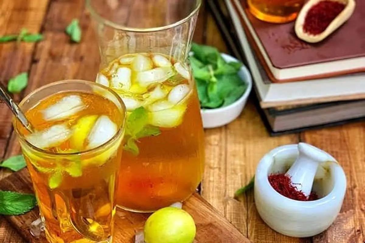 طرز تهیه شربت سکنجبین زعفرانی؛ شربت خنک و خوشمزه برای روزهای گرم!