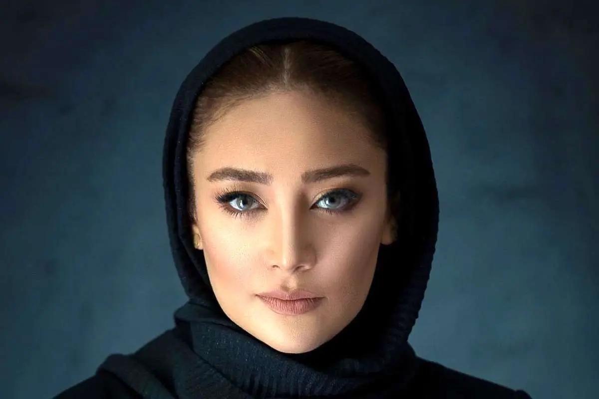 کافه گردی بهاره افشاری و بابک جهانبخش