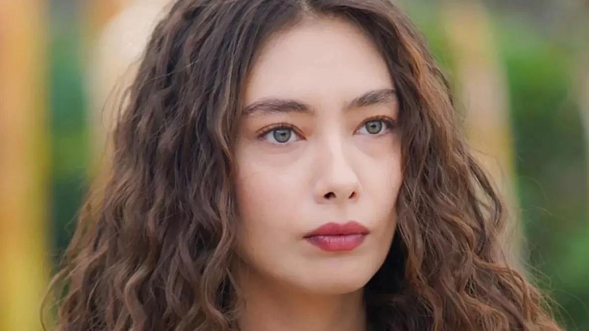 گریم خاص نسلیهان اتاگول، از زیبایی به هیجان!