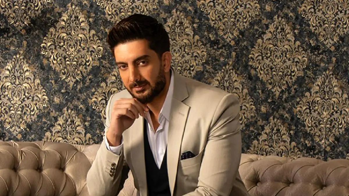 تولد آرام و بی‌سر و صدای فرزاد فرزین / سورپرایز دو کیکه برای آرشام محبوب