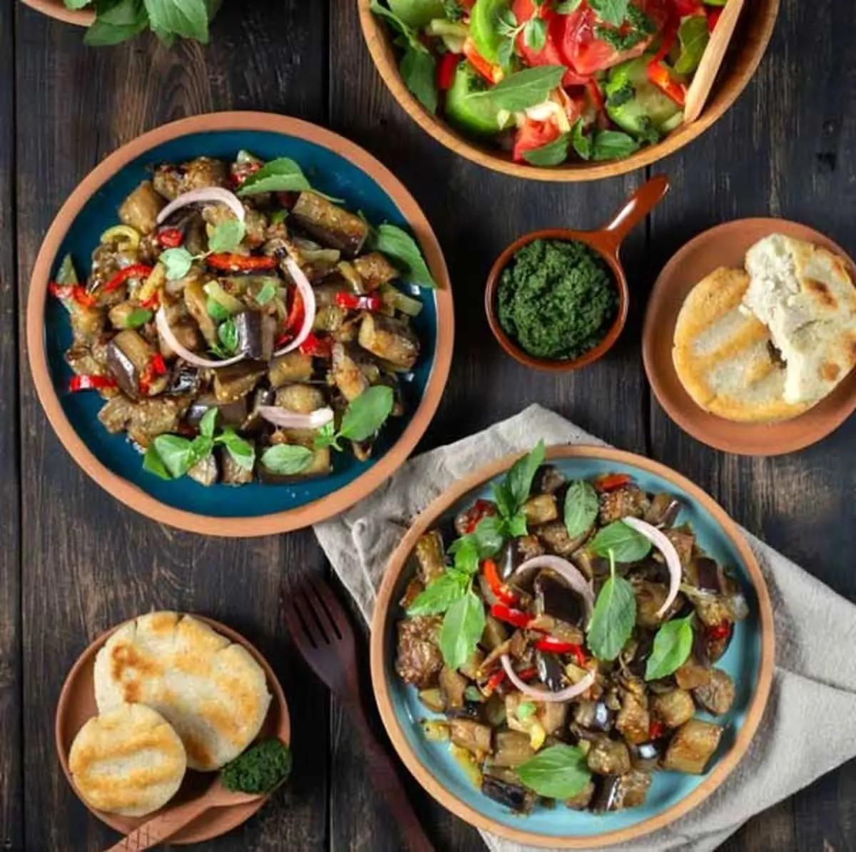 با این سالاد مرغ گرجی، تابستون رو خوشمزه‌تر کن!