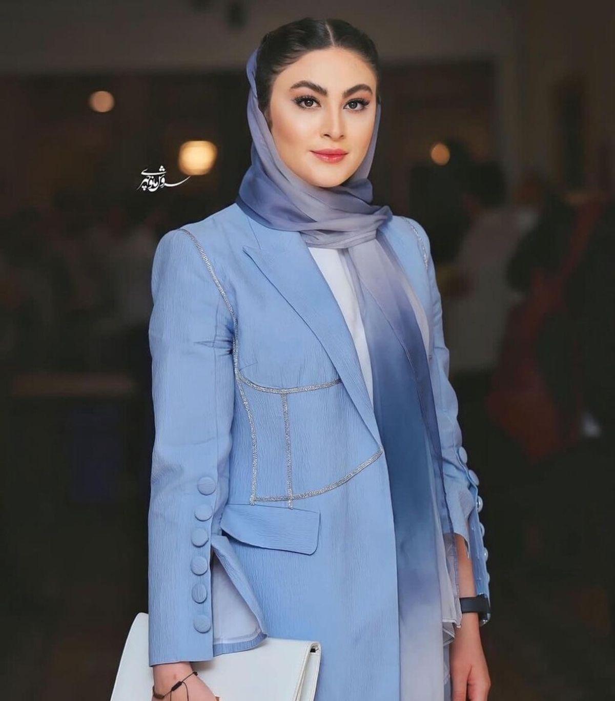 درخشش مریم مومن با استایل تمام‌چرم در فوتوشات جدید تم تولد نقره‌ای و مینی‌کیک خاصش هم سوژه شد!