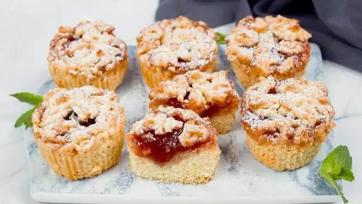 طرز تهیه دسر تارت | ترکیب خوشمزه از کرم و کیک و ژله