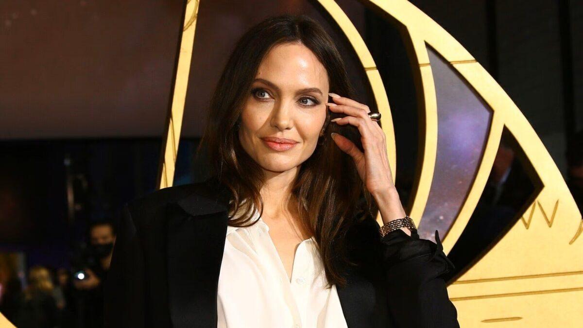 آنجلینا جولی با نقش جدیدی بازمیگردد حضور درخشان در فیلم پر رمز و راز «مردم مشوش»