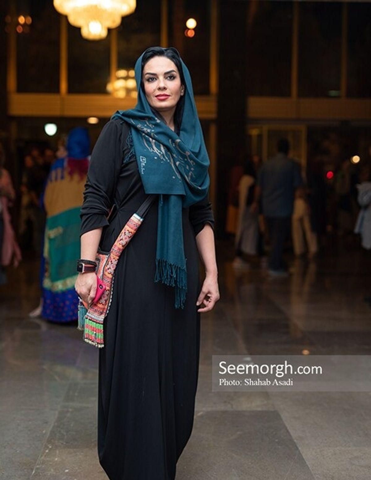 سارا خوئینیها در نمایی عاشقانه؛ بوسهای از دل احساس