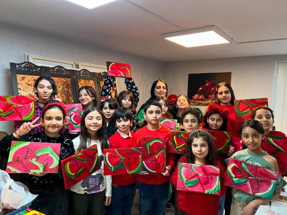 تم یلدایی با صدای فرزندان ستارگان! شاهد لحظات دلنشین باشین! | فرزندان هنرمندان با سرود یلدایی، قلبها رو لمس کردن!